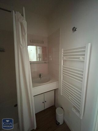  Appartement à louer 1 pièce 14 m²