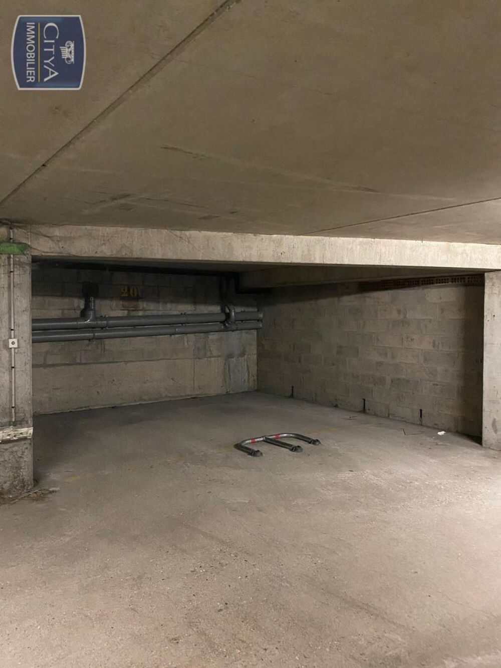 location Parking / Garage - 9 m² Rouen (76000)