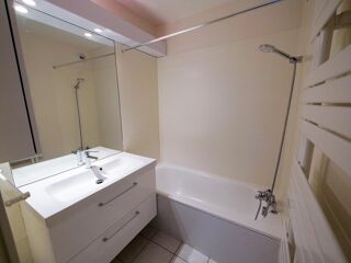  Appartement à louer 2 pièces 48 m²