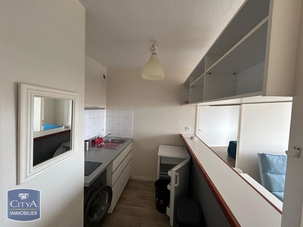 EXCLUSIVITÉ - APPARTEMENT 2 PIÈCES MEUBLE À louer : vene....