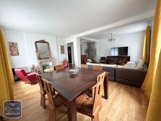  Appartement à louer 5 pièces 118 m²
