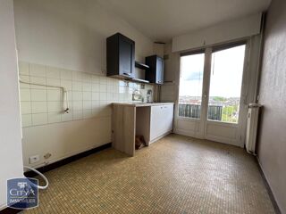  Appartement à louer 4 pièces 87 m²