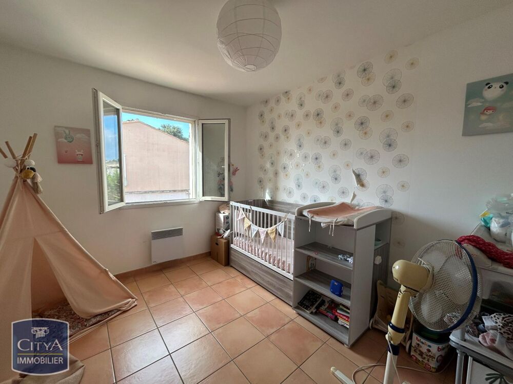 À louer : Appartement T4 situé à Loriol du Comtat, dans ....