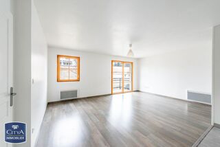  Appartement à louer 3 pièces 66 m²