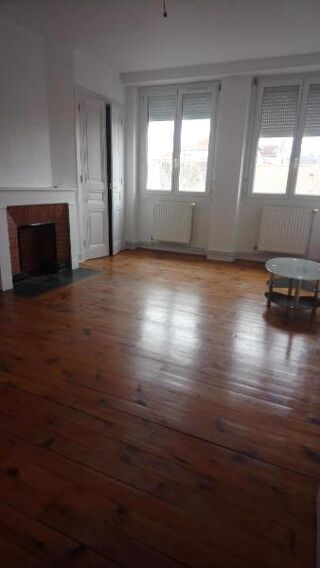  Appartement à louer 3 pièces 76 m²