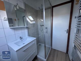  Appartement à louer 2 pièces 28 m²