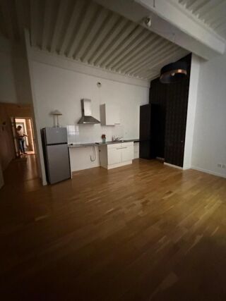  Appartement à louer 2 pièces 51 m²