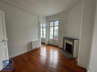  Appartement à louer 3 pièces 61 m²
