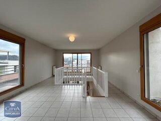  Appartement � louer 5 pi�ces 159 m�