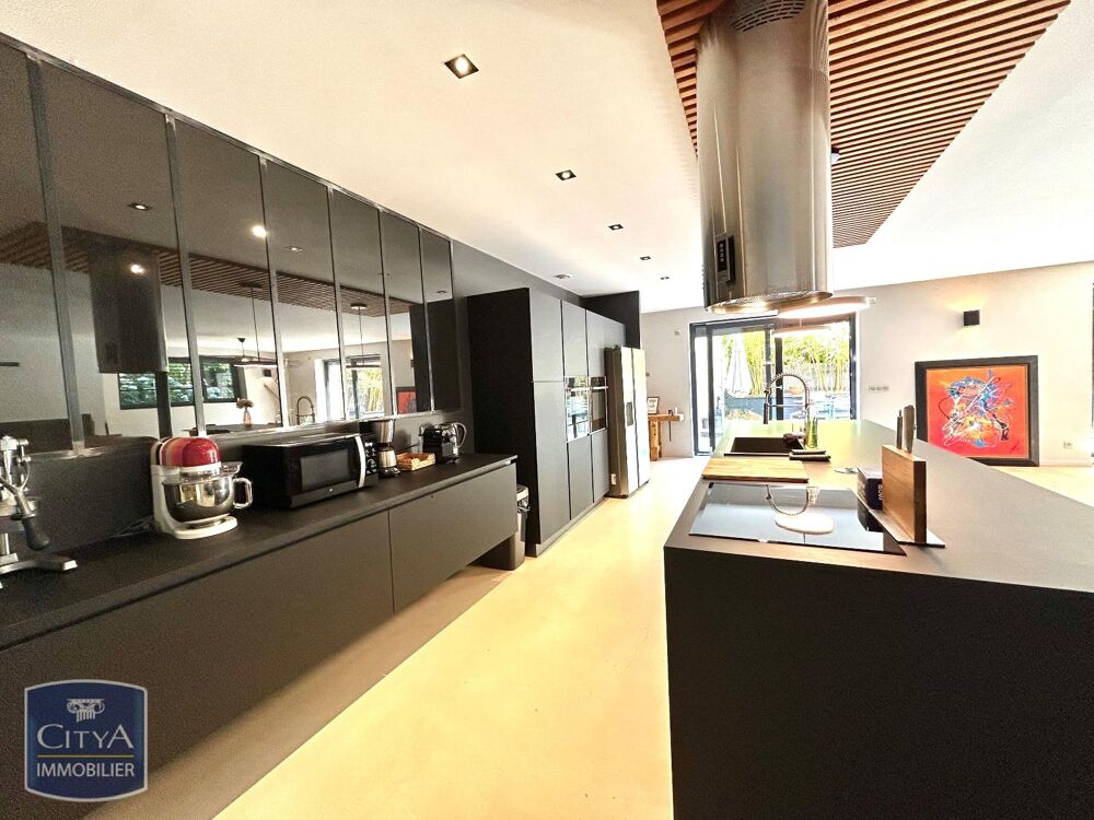 A LOUER EN EXCLUSIVITE A FRAISSES : LOFT T6 MEUBLE Retro....
