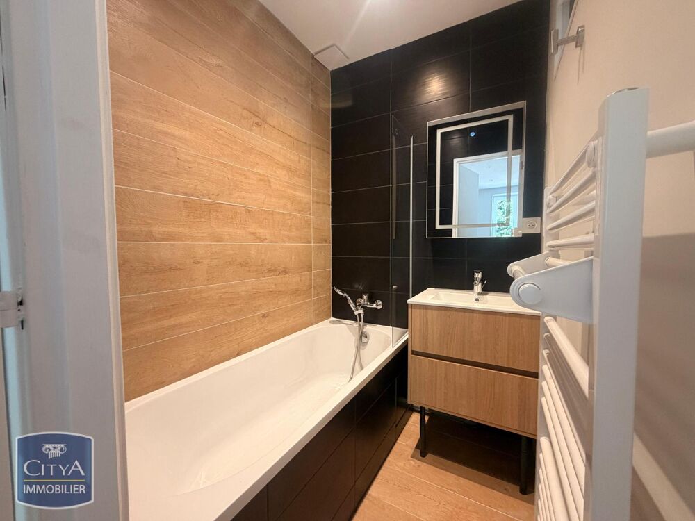 location Appartement - 1 pièce(s) - 25 m² Fontaines-sur-Saône (69270)