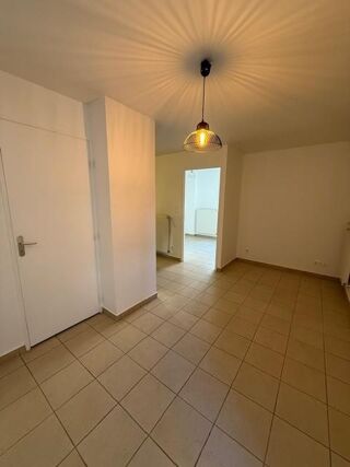  Appartement à louer 2 pièces 35 m²
