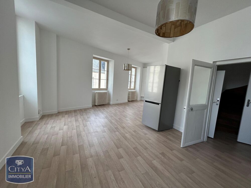 location Appartement - 5 pièce(s) - 95 m² Le Blanc (36300)