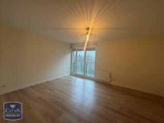  Appartement à louer 3 pièces 65 m²