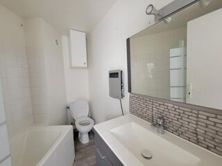  Appartement à louer 3 pièces 35 m²