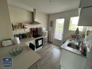  Appartement à louer 4 pièces 66 m²