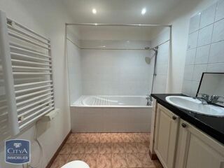  Appartement à louer 1 pièce 33 m²