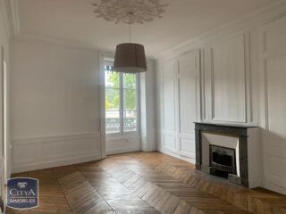  Appartement à louer 3 pièces 104 m²