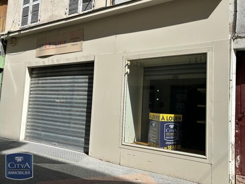 &Agrave; LOUER Nous vous proposons un local commercial situ&eacute;... 690 38160 Saint-marcellin