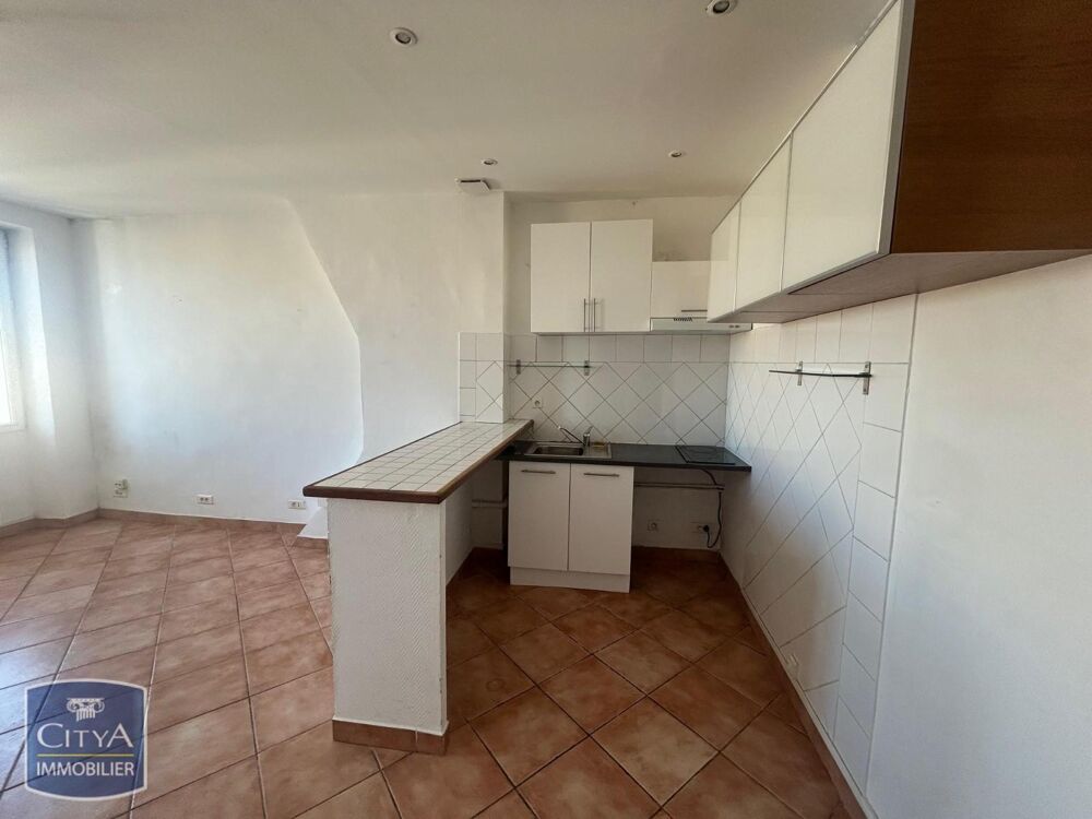 location Appartement - 2 pièce(s) - 45 m² Marseille 5