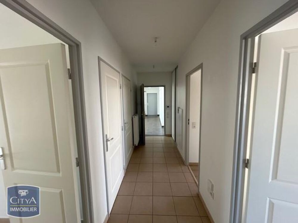 À LOUER : Appartement récent T2 à Saint Dizier, 52100. P....