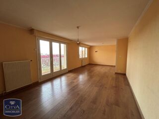  Appartement à louer 4 pièces 90 m²
