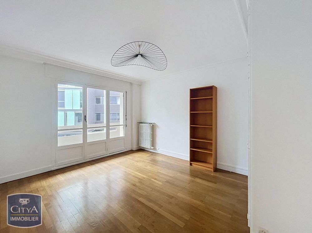 EXCLUSIVITÉ - APPARTEMENT 3 PIÈCES - LYON 7 JEAN MACE Vo....