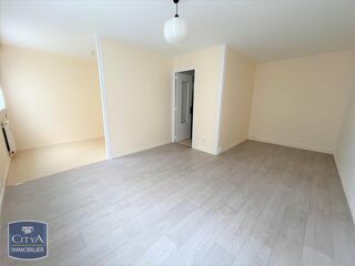  Appartement à louer 1 pièce 32 m²