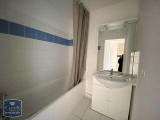  Appartement à louer 3 pièces 64 m²