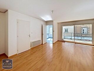 location Appartement - 3 pièce(s) - 77 m² Saint-Brieuc (22000)