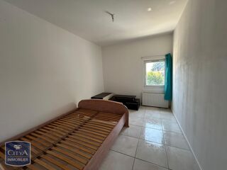  Appartement à louer 4 pièces 75 m²
