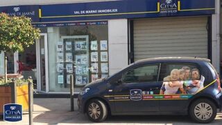  Parking / Garage � louer 