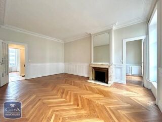  Appartement à louer 6 pièces 140 m²