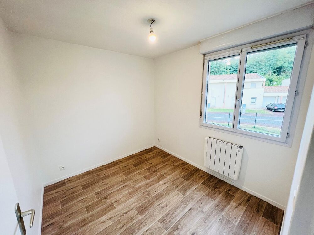 Charollois immobilier vous propose à la location un appa....