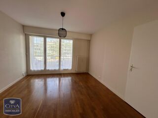  Appartement à louer 3 pièces 74 m²