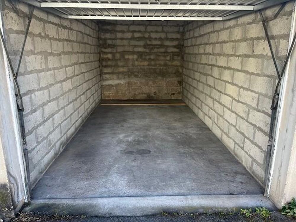location Parking / Garage Villeurbanne (69100)