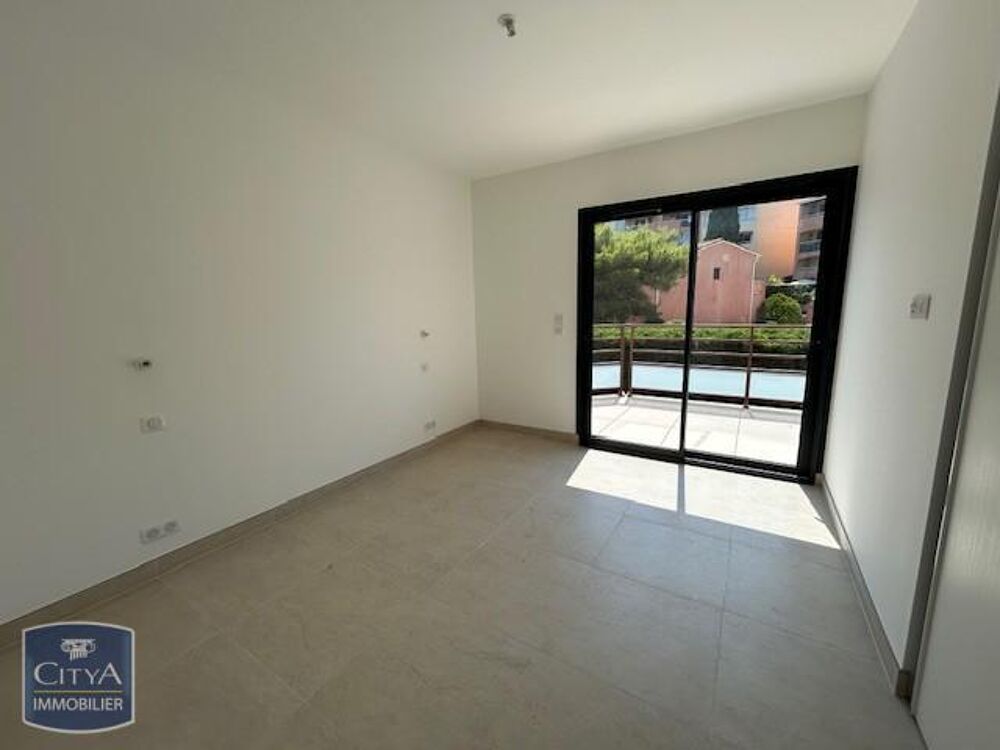 location Appartement - 4 pièce(s) - 93 m² Saint-Raphaël (83700)