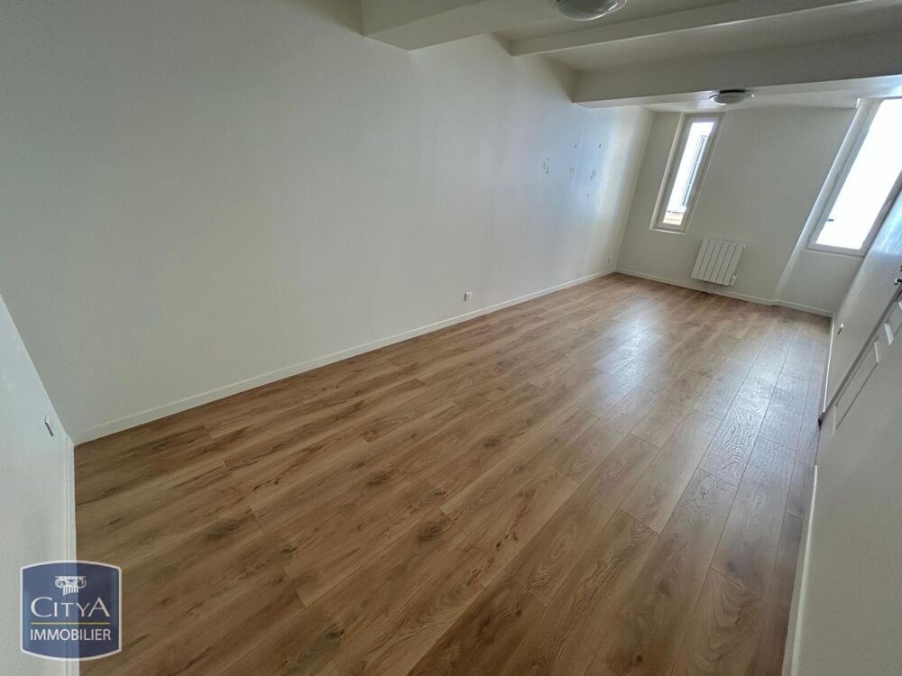 location Appartement - 2 pièce(s) - 57 m² Toulon (83000)