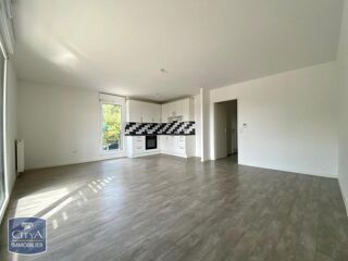  Appartement � louer 4 pi�ces 81 m�