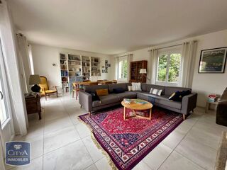  Maison à louer 6 pièces 152 m²