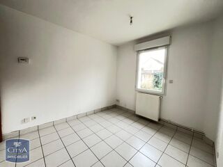  Maison à louer 4 pièces 81 m²