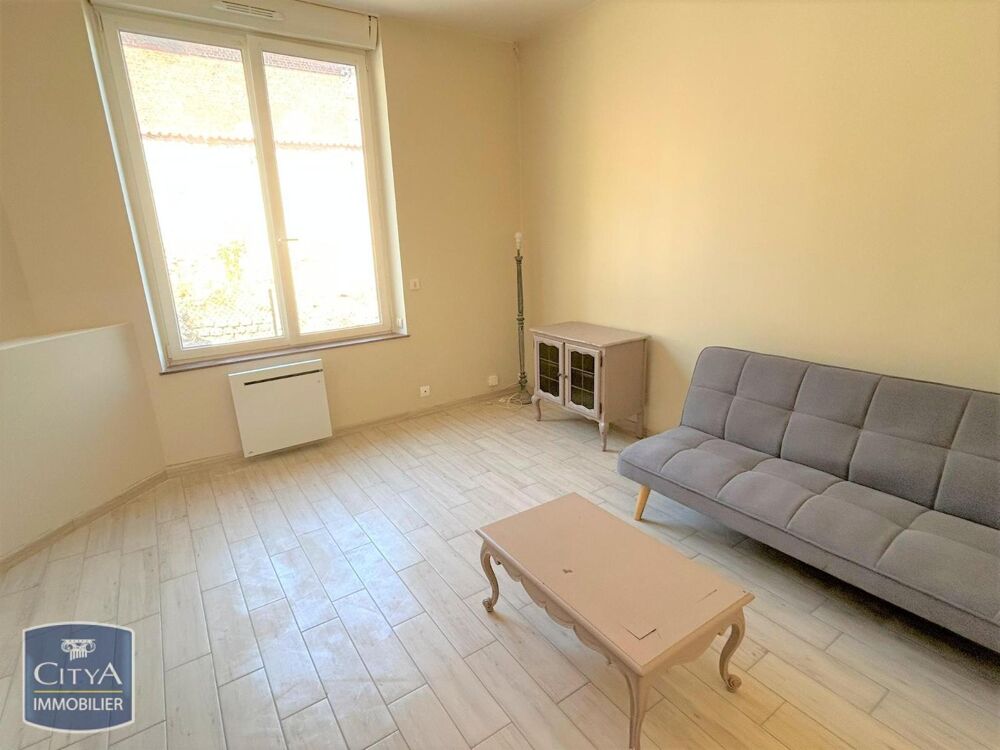 À LOUER ! APPARTEMENT MEUBLE AVEC COUR PRIVATIVE Si vous....