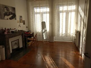  Appartement à louer 3 pièces 64 m²