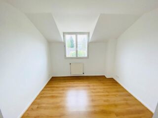  Appartement � louer 4 pi�ces 84 m�