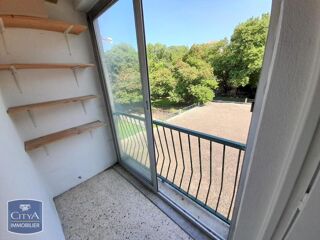  Appartement à louer 2 pièces 28 m²