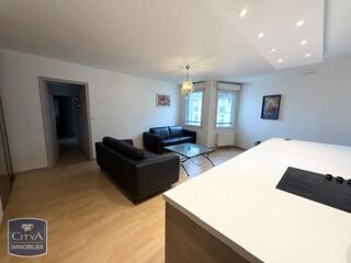  Appartement à louer 3 pièces 73 m²