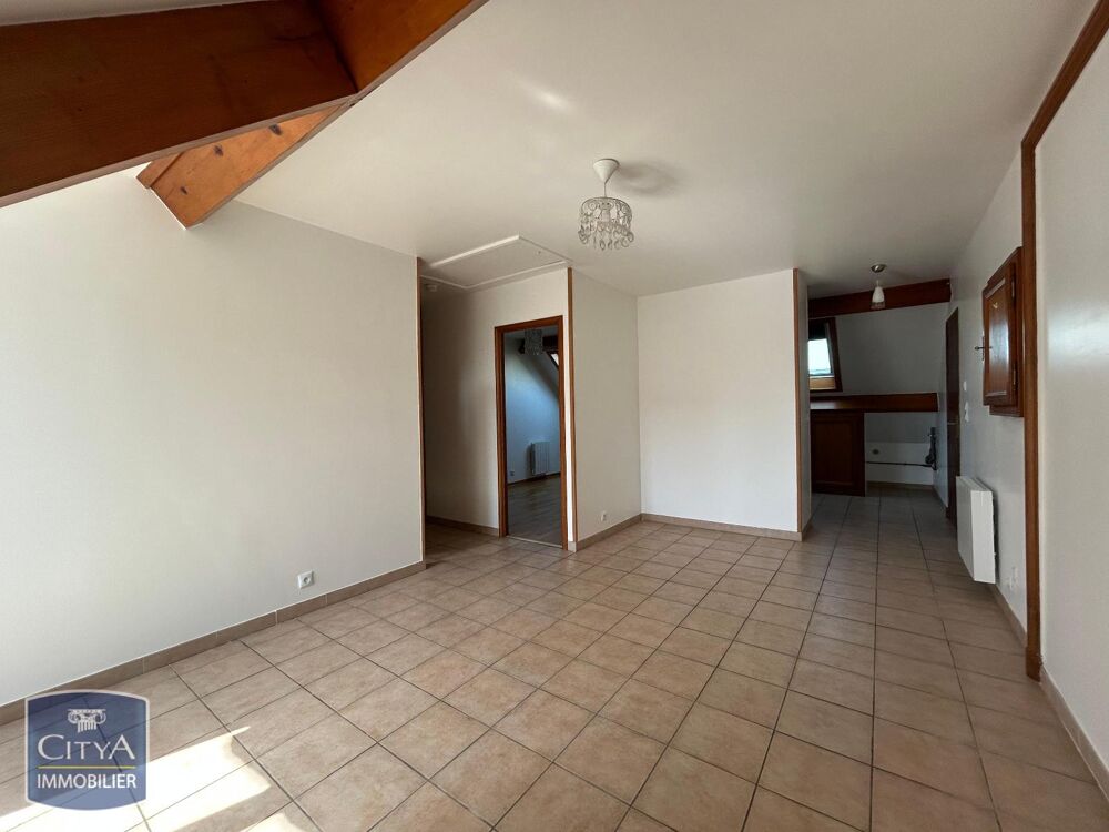 À LOUER : Appartement T2 moderne à Égly, situé au premie....