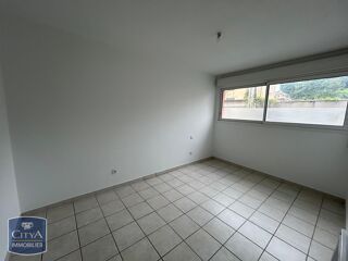  Appartement à louer 2 pièces 37 m²
