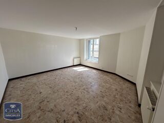  Appartement à louer 5 pièces 136 m²
