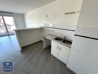  Appartement à louer 3 pièces 79 m²